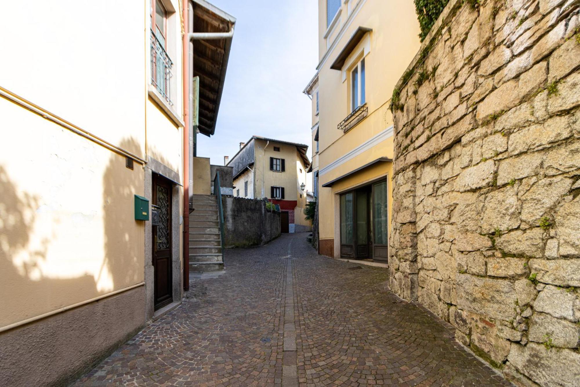 Golden Lake - Luxury Apartment ☆☆☆☆☆ - 100M From The Lake Baveno Exterior photo